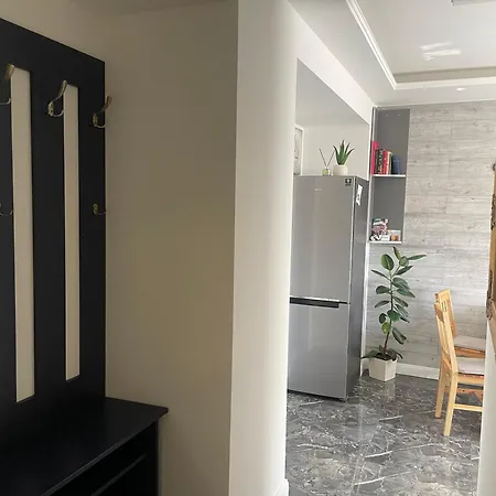 Bezso Apartment *